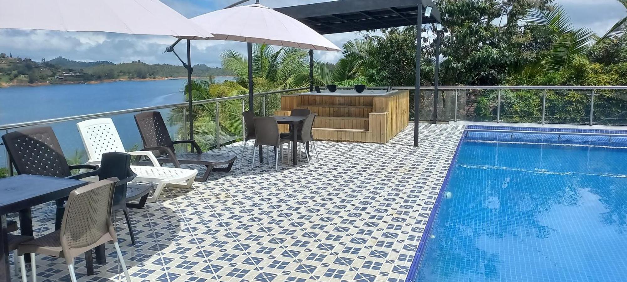 Hotel Mirador Cielo Blue El Penol  外观 照片